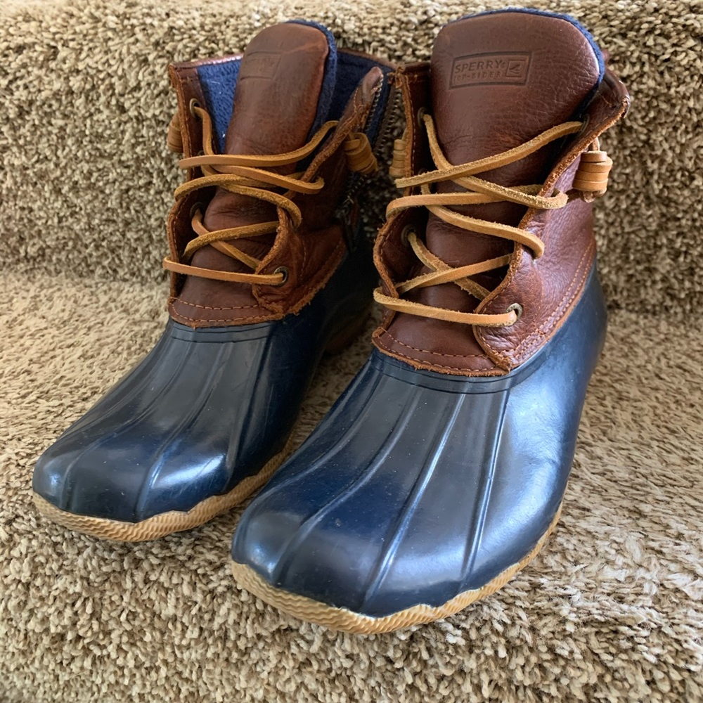 Sperry saltwater duck boots!  🦆